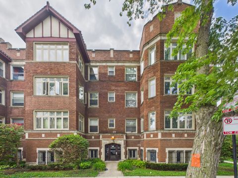 Photo of 2221 E 68th Street #3, Chicago, IL 60649 (MLS # 12472446)