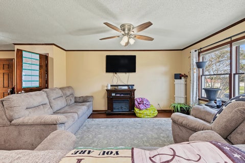Tiny photo for 919 3rd Avenue, Fulton, IL 61252 (MLS # 12739429)