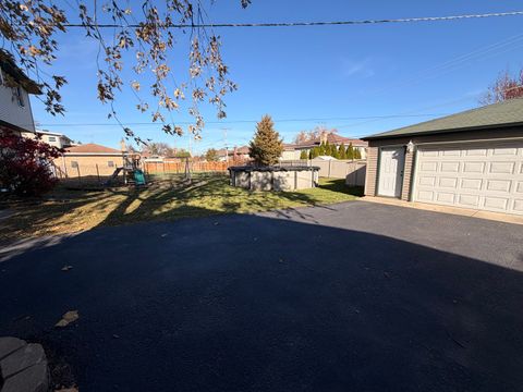 Tiny photo for 8325 Melvina Avenue, Burbank, IL 60459 (MLS # 12524465)