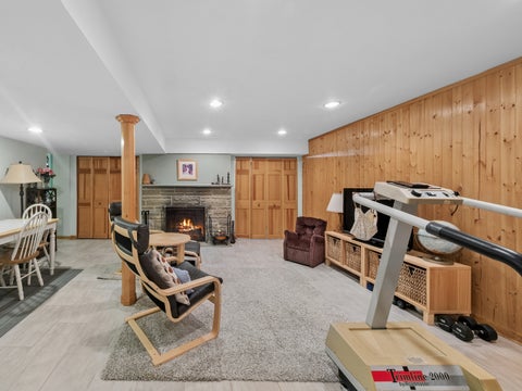 Tiny photo for 819 S Beverly Lane, Arlington Heights, IL 60005 (MLS # 12682664)