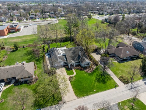 Tiny photo for 819 S Beverly Lane, Arlington Heights, IL 60005 (MLS # 12682664)