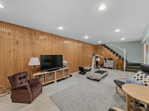 Tiny photo for 819 S Beverly Lane, Arlington Heights, IL 60005 (MLS # 12682664)