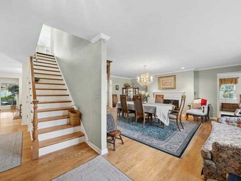 Tiny photo for 819 S Beverly Lane, Arlington Heights, IL 60005 (MLS # 12682664)