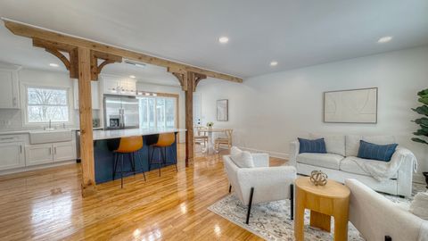 Tiny photo for 4818 Strong Road, Crystal Lake, IL 60014 (MLS # 12531754)