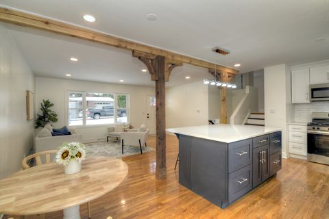 Tiny photo for 4818 Strong Road, Crystal Lake, IL 60014 (MLS # 12531754)