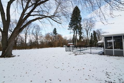 Tiny photo for 4818 Strong Road, Crystal Lake, IL 60014 (MLS # 12531754)