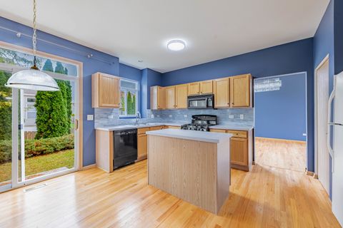 Tiny photo for 16516 Coventry Lane, Crest Hill, IL 60403 (MLS # 12495542)