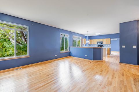 Tiny photo for 16516 Coventry Lane, Crest Hill, IL 60403 (MLS # 12495542)