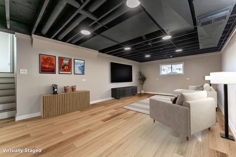 Tiny photo for 646 W Babcock Avenue, Elmhurst, IL 60126 (MLS # 12593924)