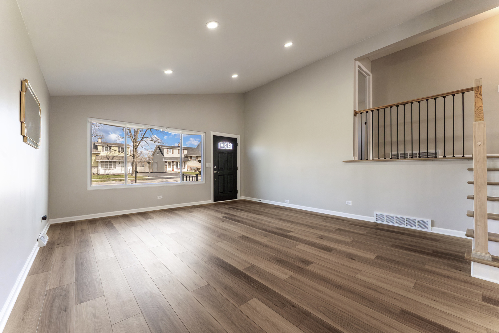 646 W Babcock Avenue