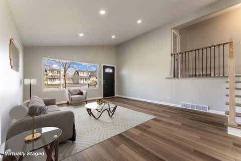 Tiny photo for 646 W Babcock Avenue, Elmhurst, IL 60126 (MLS # 12593924)