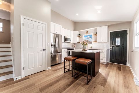 Tiny photo for 646 W Babcock Avenue, Elmhurst, IL 60126 (MLS # 12593924)