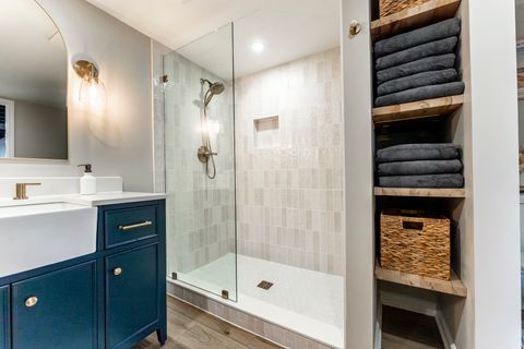 Tiny photo for 646 W Babcock Avenue, Elmhurst, IL 60126 (MLS # 12593924)