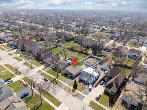 Tiny photo for 646 W Babcock Avenue, Elmhurst, IL 60126 (MLS # 12593924)