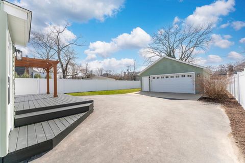 Tiny photo for 646 W Babcock Avenue, Elmhurst, IL 60126 (MLS # 12593924)