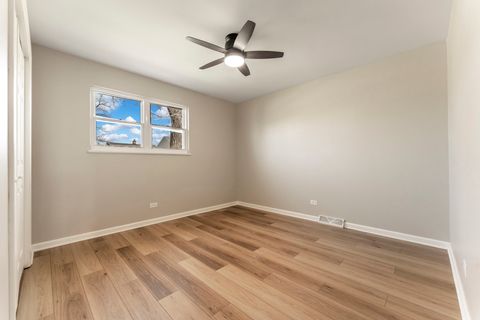 Tiny photo for 646 W Babcock Avenue, Elmhurst, IL 60126 (MLS # 12593924)