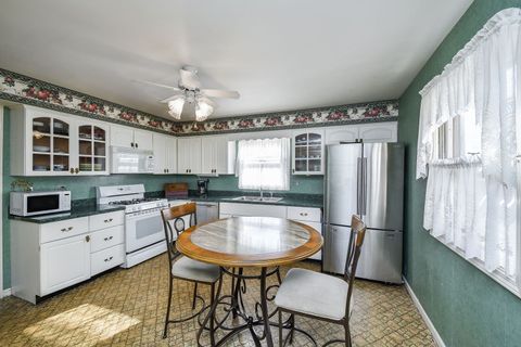 Tiny photo for 3600 Quince Court, Downers Grove, IL 60515 (MLS # 12516889)