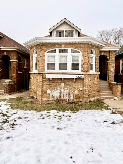 1048 W 92nd Place