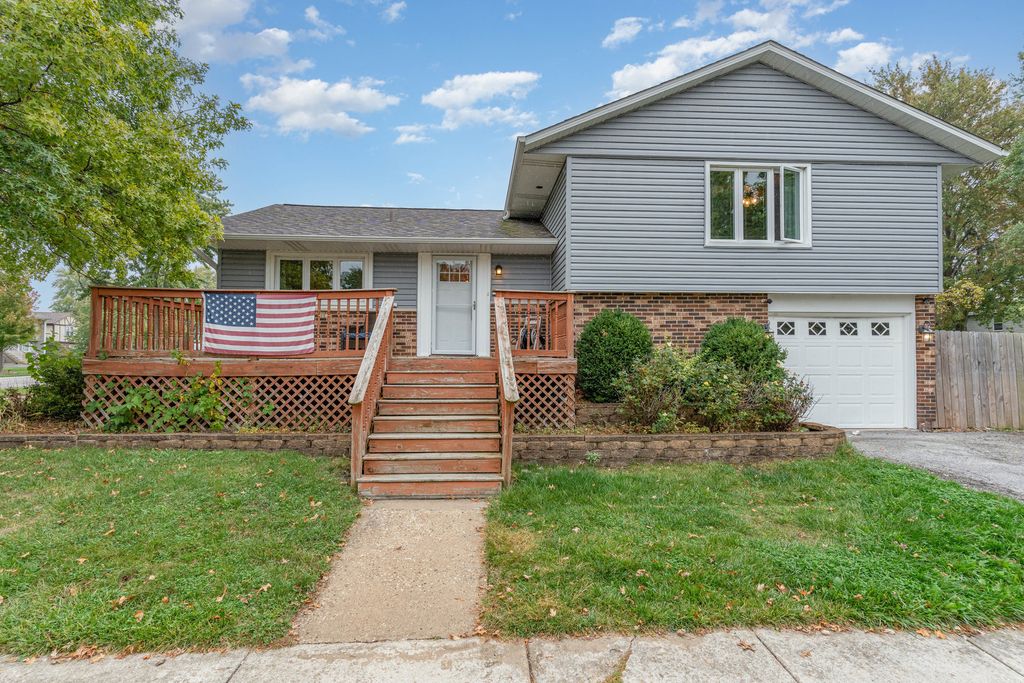 Photo for 7639 W Juniper Court, Frankfort, IL 60423 (MLS # 12492198)