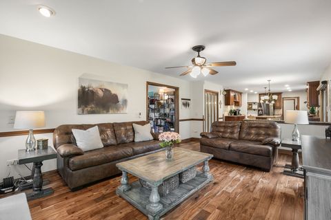 Tiny photo for 1049 Autumn Drive, Antioch, IL 60002 (MLS # 12627670)