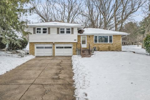 Photo of 612 Russell Road, DeKalb, IL 60115 (MLS # 12536918)