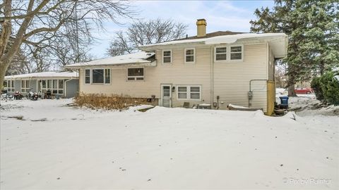 Tiny photo for 612 Russell Road, DeKalb, IL 60115 (MLS # 12536918)