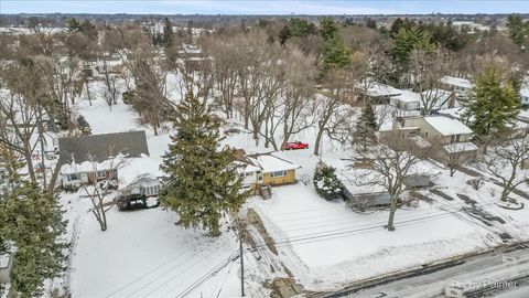 Tiny photo for 612 Russell Road, DeKalb, IL 60115 (MLS # 12536918)