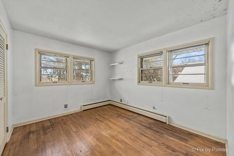 Tiny photo for 612 Russell Road, DeKalb, IL 60115 (MLS # 12536918)