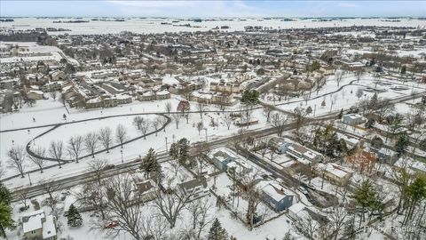Tiny photo for 612 Russell Road, DeKalb, IL 60115 (MLS # 12536918)