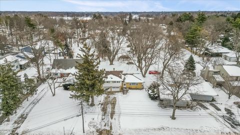 Tiny photo for 612 Russell Road, DeKalb, IL 60115 (MLS # 12536918)