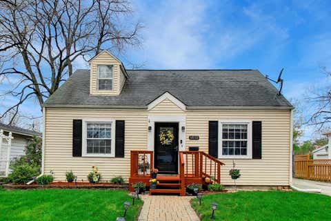 Photo of 18532 Klimm Avenue, Homewood, IL 60430 (MLS # 12724285)