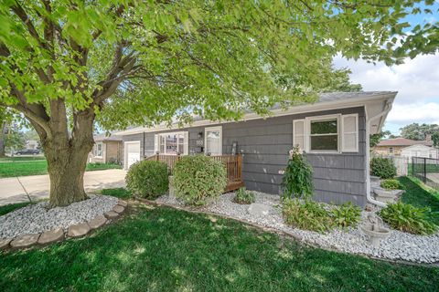 555 W Brookmont Boulevard W, Bradley, IL 60915 - #: 12458658