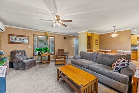 Tiny photo for 422 Tanglewood Drive, Streamwood, IL 60107 (MLS # 12445874)