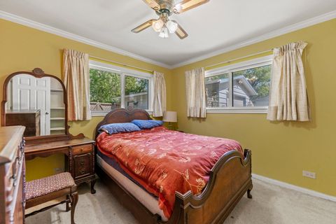 Tiny photo for 422 Tanglewood Drive, Streamwood, IL 60107 (MLS # 12445874)