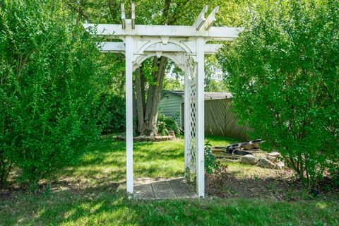 Tiny photo for 422 Tanglewood Drive, Streamwood, IL 60107 (MLS # 12445874)