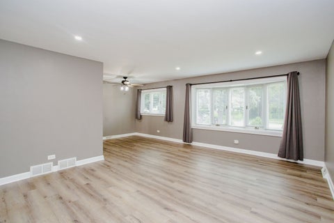 Tiny photo for 711 Schiller Street, Itasca, IL 60143 (MLS # 12789426)