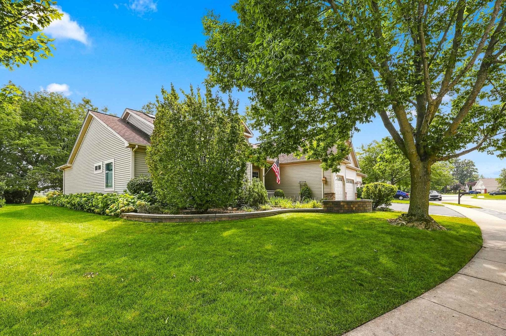 12128 SPRING CREEK Drive