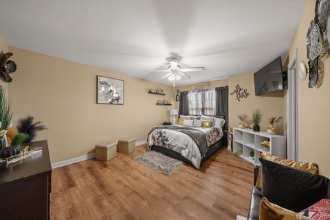 Tiny photo for 443 Glover Drive, North Aurora, IL 60542 (MLS # 12598200)