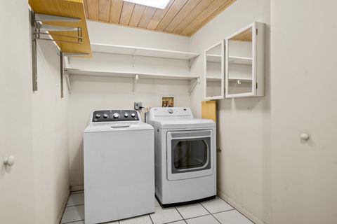 Tiny photo for 298 Leslee Lane, Highland Park, IL 60035 (MLS # 12482048)