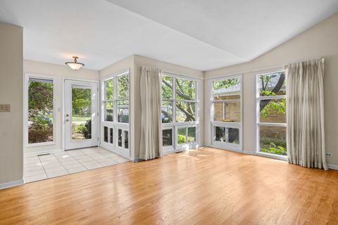 Tiny photo for 298 Leslee Lane, Highland Park, IL 60035 (MLS # 12482048)