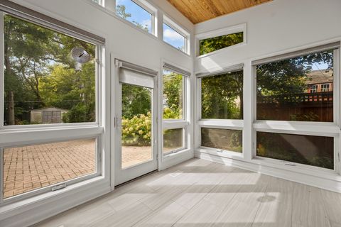 Tiny photo for 298 Leslee Lane, Highland Park, IL 60035 (MLS # 12482048)