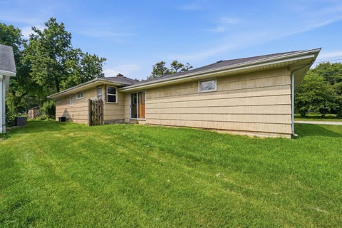 Tiny photo for 18001 Gladville Avenue, Homewood, IL 60430 (MLS # 12606626)