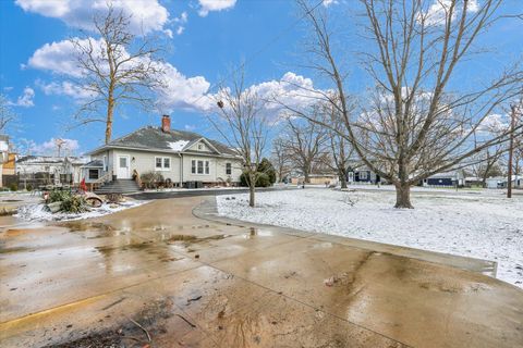 Tiny photo for 105 S Division Street, Mahomet, IL 61853 (MLS # 12582458)