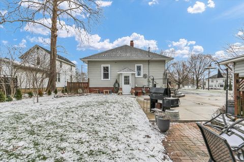Tiny photo for 105 S Division Street, Mahomet, IL 61853 (MLS # 12582458)