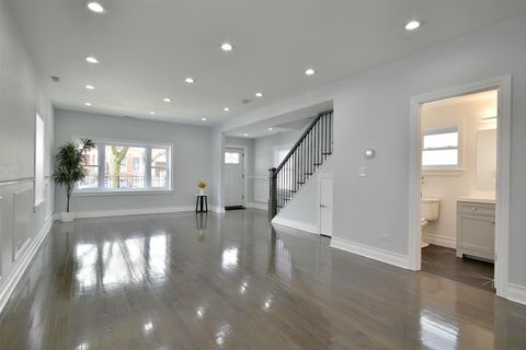 Tiny photo for 913 N Homan Avenue, Chicago, IL 60651 (MLS # 12475350)