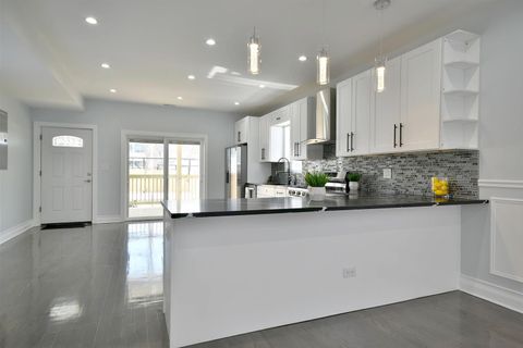 Tiny photo for 913 N Homan Avenue, Chicago, IL 60651 (MLS # 12475350)