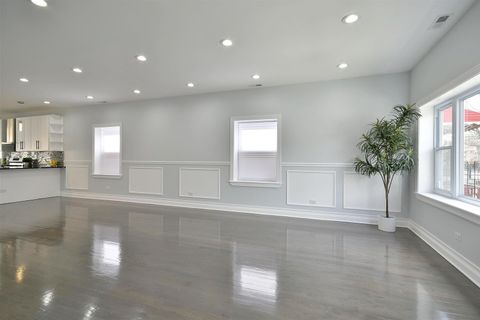 Tiny photo for 913 N Homan Avenue, Chicago, IL 60651 (MLS # 12475350)