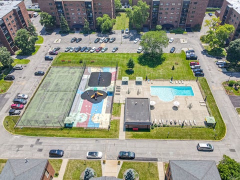 Tiny photo for 9374 Landings Street #402, Des Plaines, IL 60016 (MLS # 12732224)