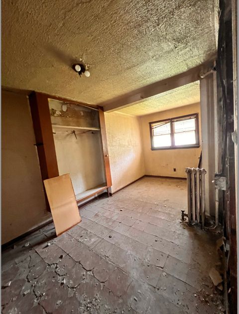 Tiny photo for 6737 S Champlain Avenue, Chicago, IL 60637 (MLS # 12466091)