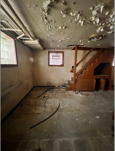 Tiny photo for 6737 S Champlain Avenue, Chicago, IL 60637 (MLS # 12466091)